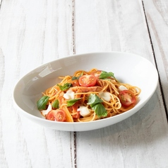 秋葉原駅カフェめぐりで見つけた、ときめきと癒しの空間たち