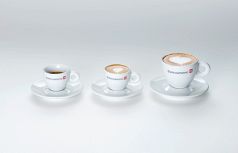 illy イリー バール BAR 霞ヶ関店 霞ケ関駅カフェ